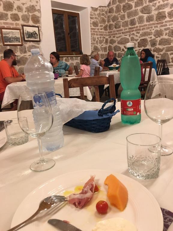 הוילה Sezze Tenuta Le Pantanelle מראה חיצוני תמונה