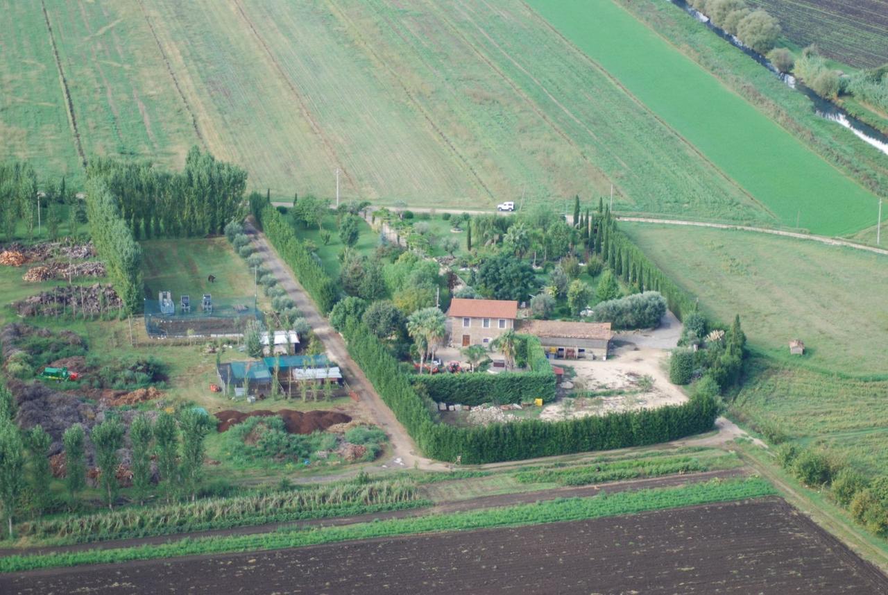 הוילה Sezze Tenuta Le Pantanelle מראה חיצוני תמונה