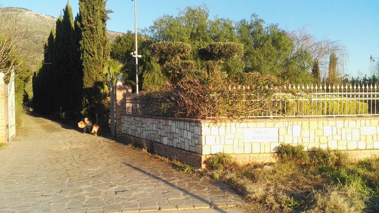 הוילה Sezze Tenuta Le Pantanelle מראה חיצוני תמונה